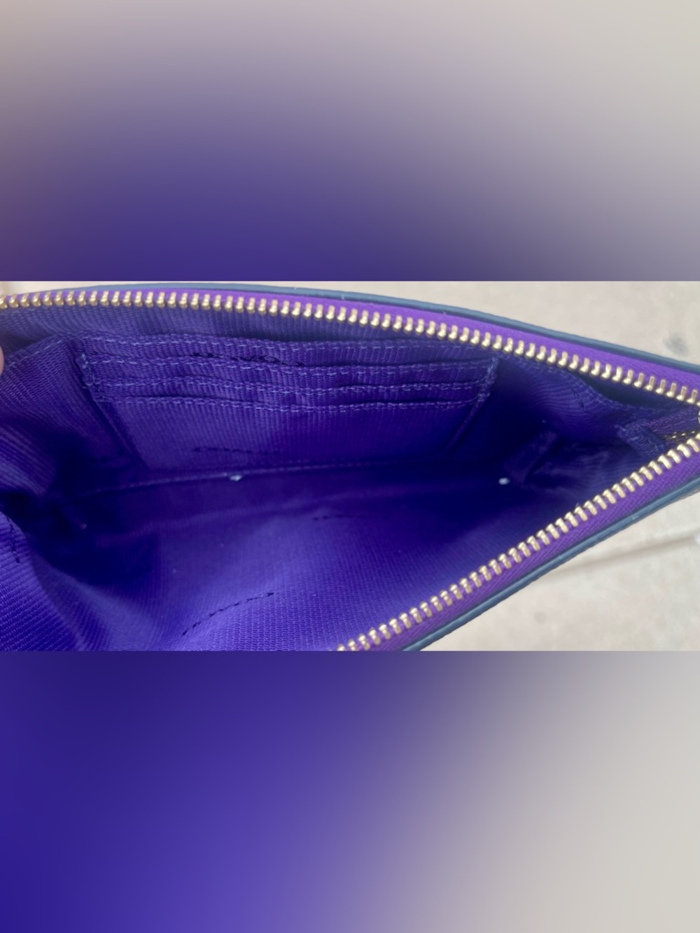 Coach Kylie Crossbody bag in purple leather & Gold Hardware - Picture 4 of 4